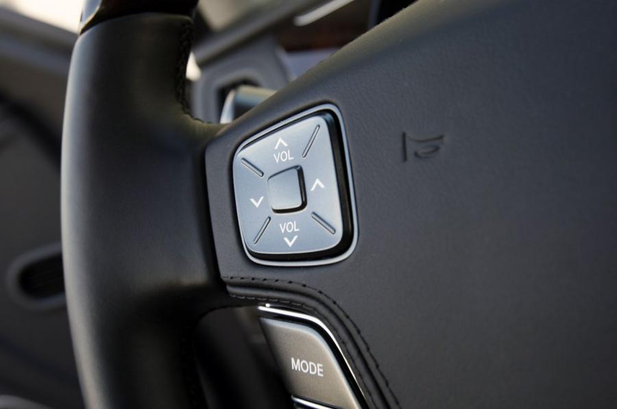  Hyundai Equus 2012 года  (фото 19 из 41)